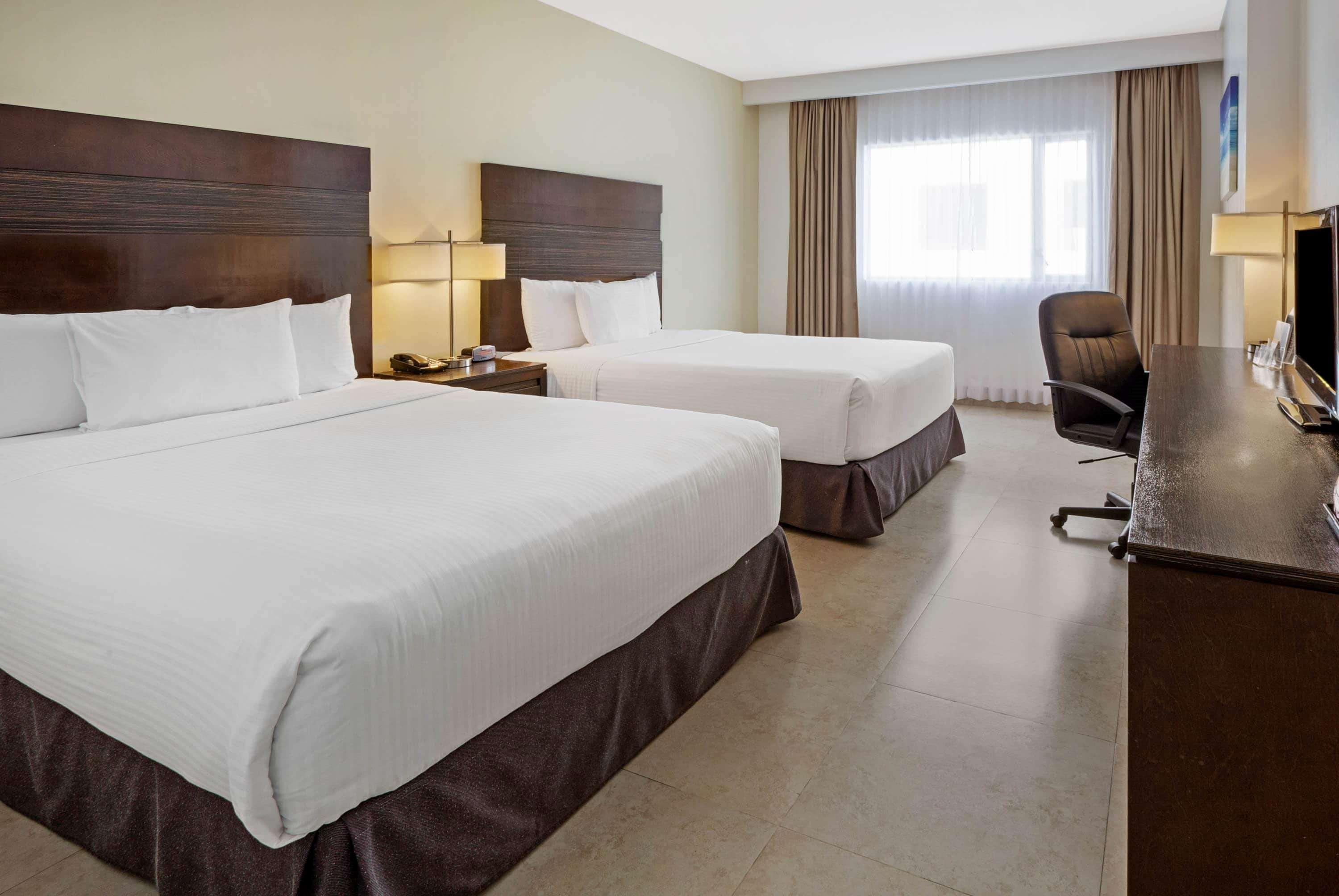 Wyndham Garden Cancun Downtown Exterior photo