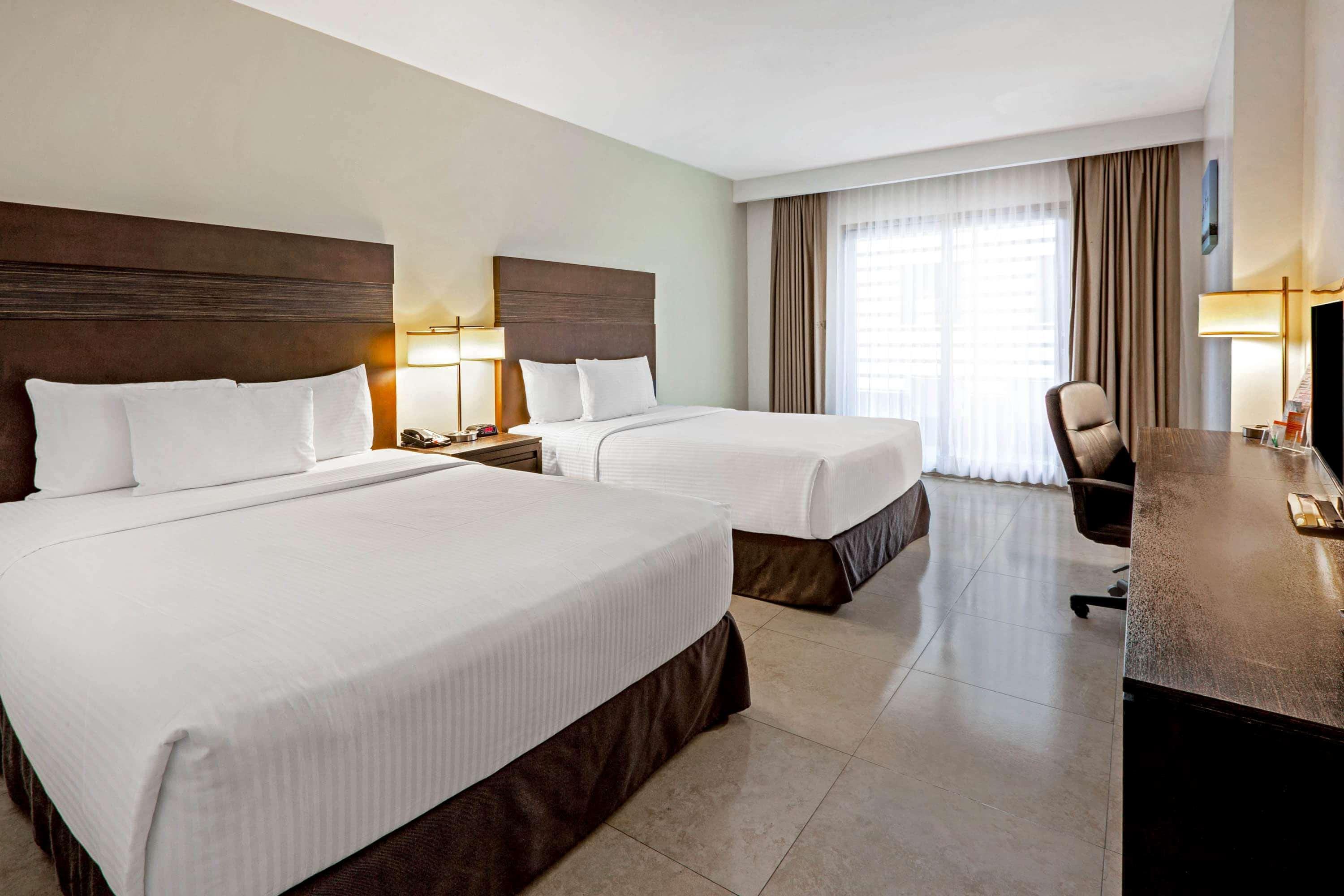 Wyndham Garden Cancun Downtown Exterior photo