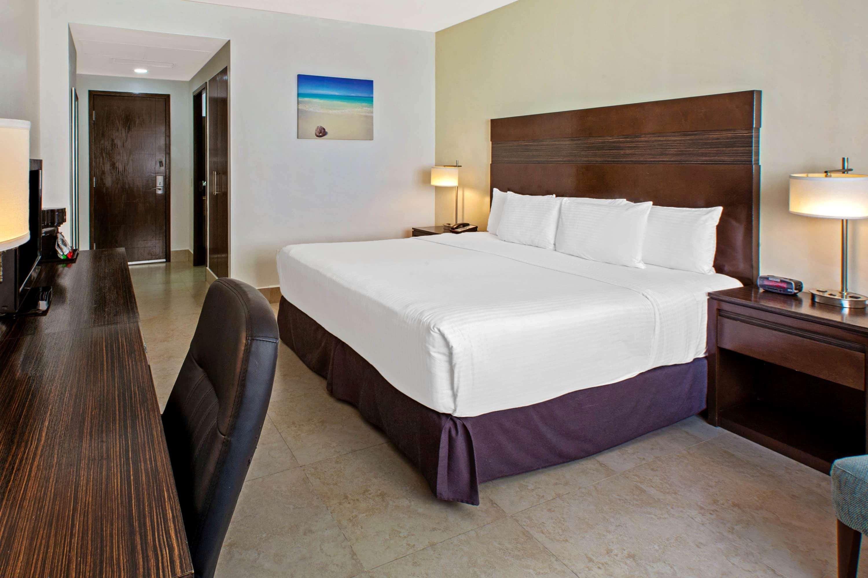 Wyndham Garden Cancun Downtown Exterior photo