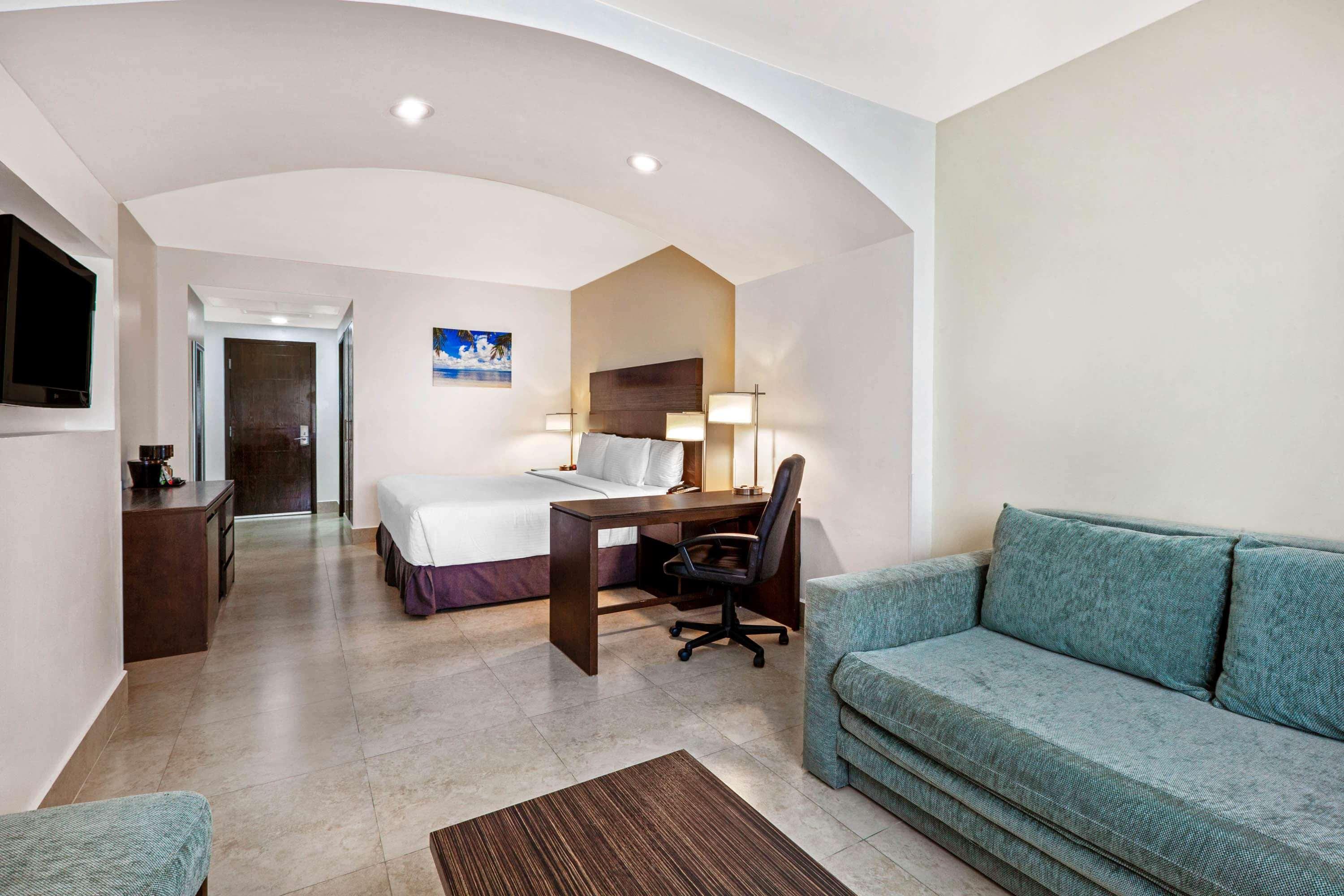 Wyndham Garden Cancun Downtown Exterior photo