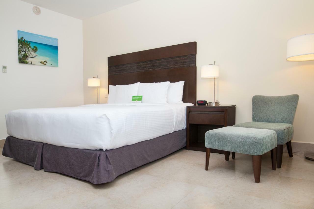 Wyndham Garden Cancun Downtown Exterior photo